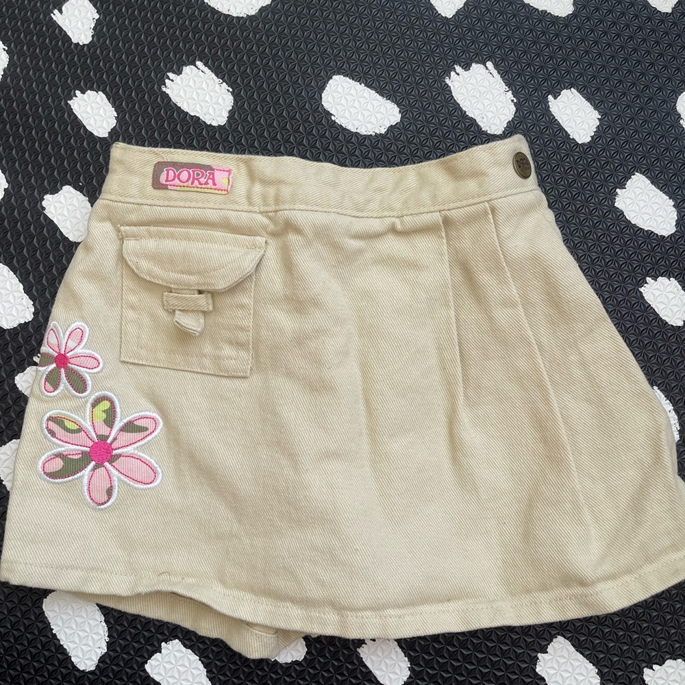Dora Skort